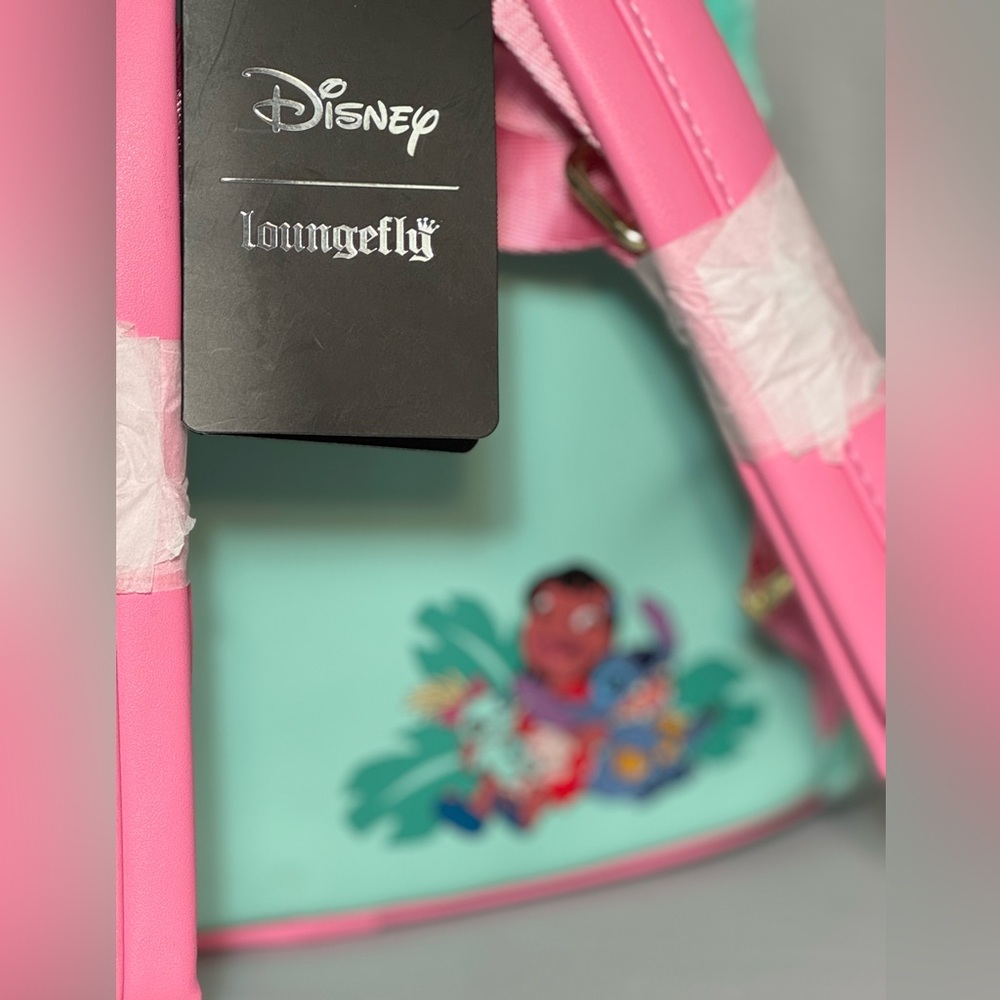 LE LOUNGEFLY Lilo & Stitch Scrump Plush Cosplay Mini Backpack - Picture 2 of 11